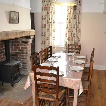 Little Chamonix فندق